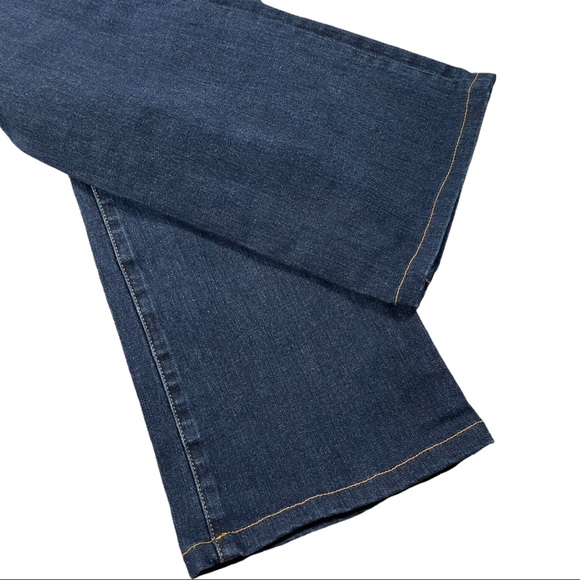 Hudson size 30 medium wash bootcut button flap back pocket distressed jeans EUC - Picture 9 of 16